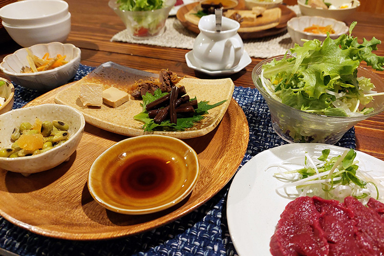 福島の旬のお野菜で作る「おかず色々」　※会津名産「桜肉」は別注になります。
